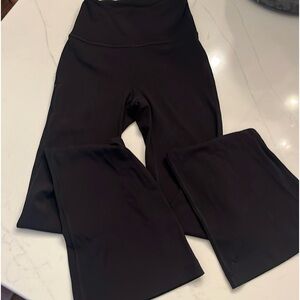 Lululemon Flare Leggings size 2 black - worn once